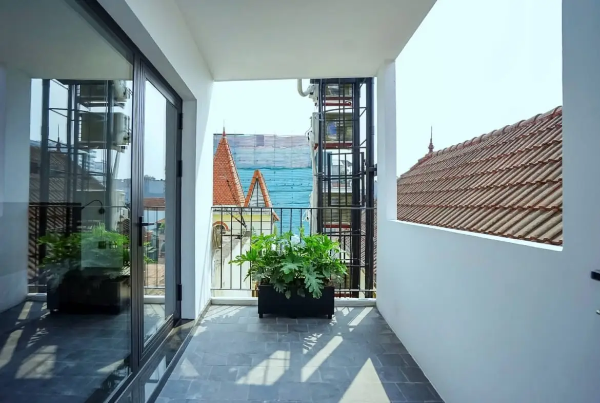 Hanoi Housing Quang An_4bed_401_ balcony