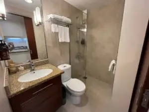 Wil que Westlake toilet (2)
