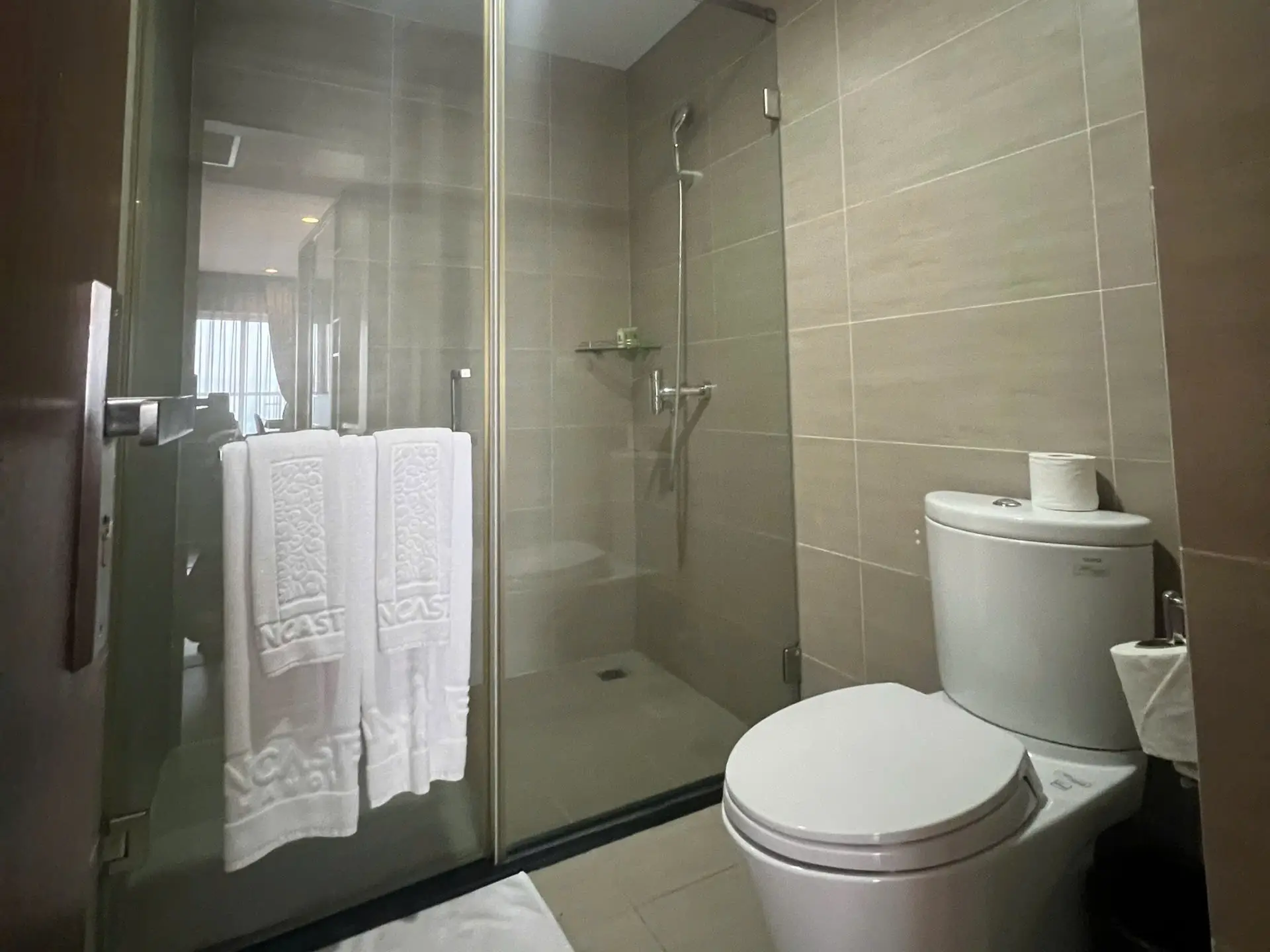 Lancaster Nui Truc_3bed_ toilet