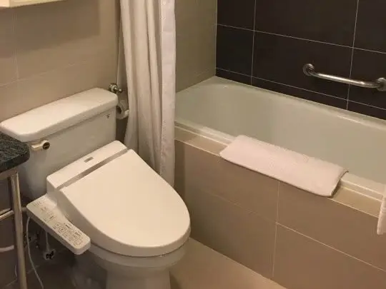Daewoo bathroom