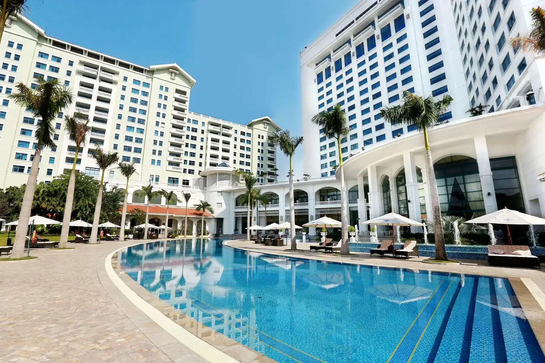 Daewoo pool