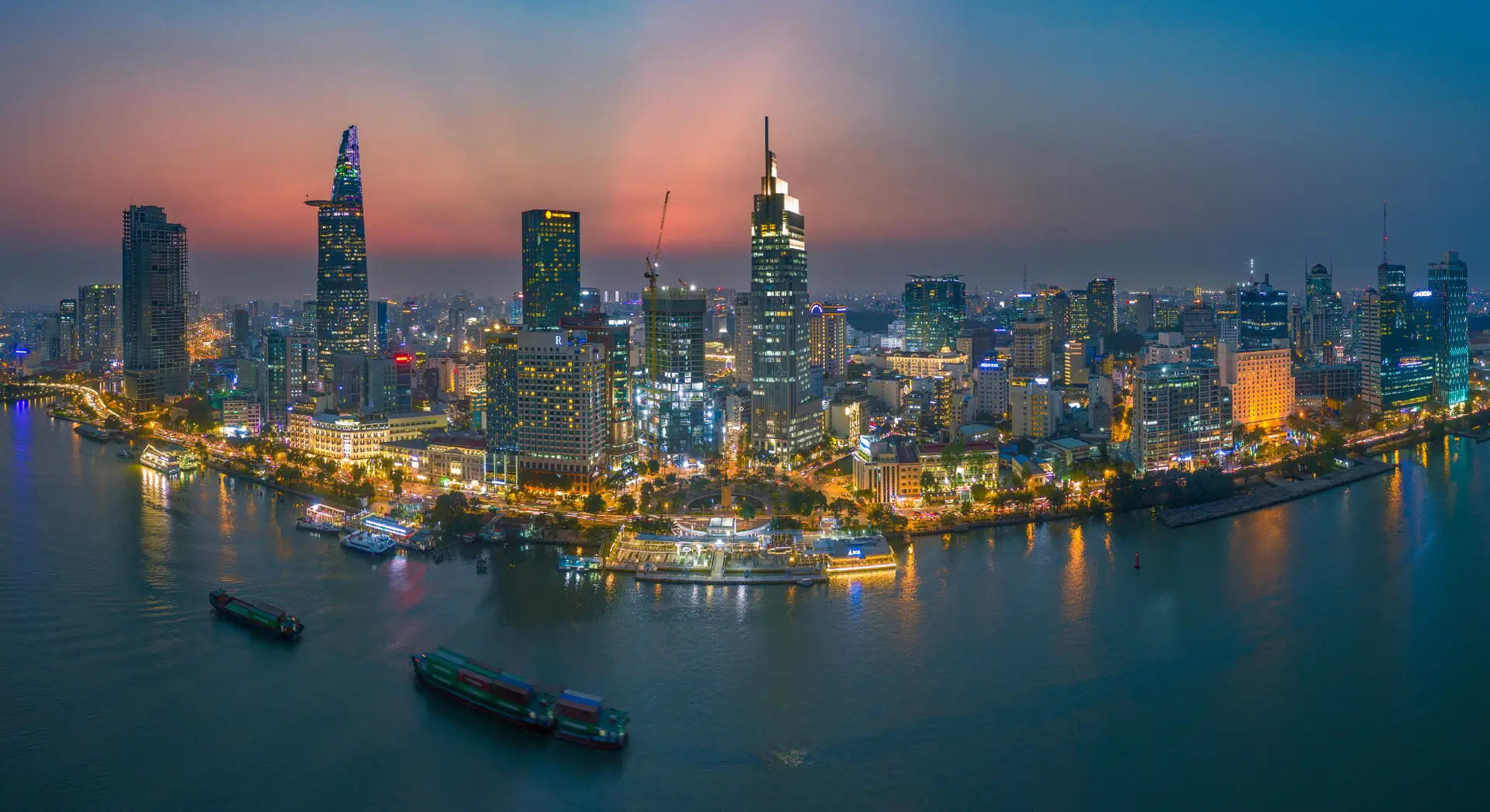 ホーチミンの夜景